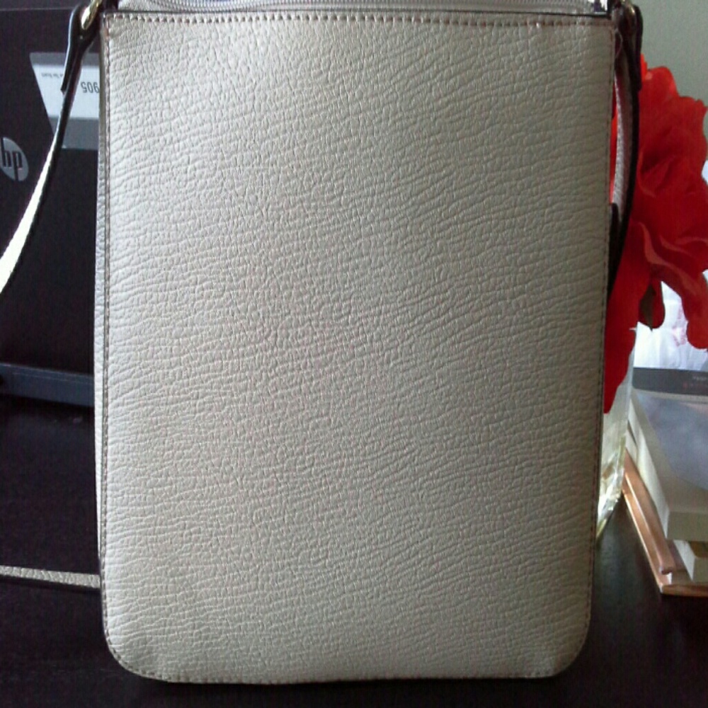 Purse - Picture 4 of 4